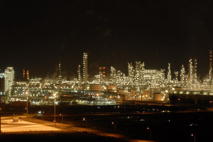 環(huan)氧漆(qi)-廣東(dong)某煉(lian)油項(xiang)目