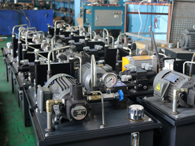 液壓系統成(cheng)品區