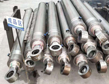 液(yè)壓油缸生(shēng)産區