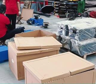 國立小型液壓(ya)站紙箱包裝發(fā)貨,各地都能發(fa)